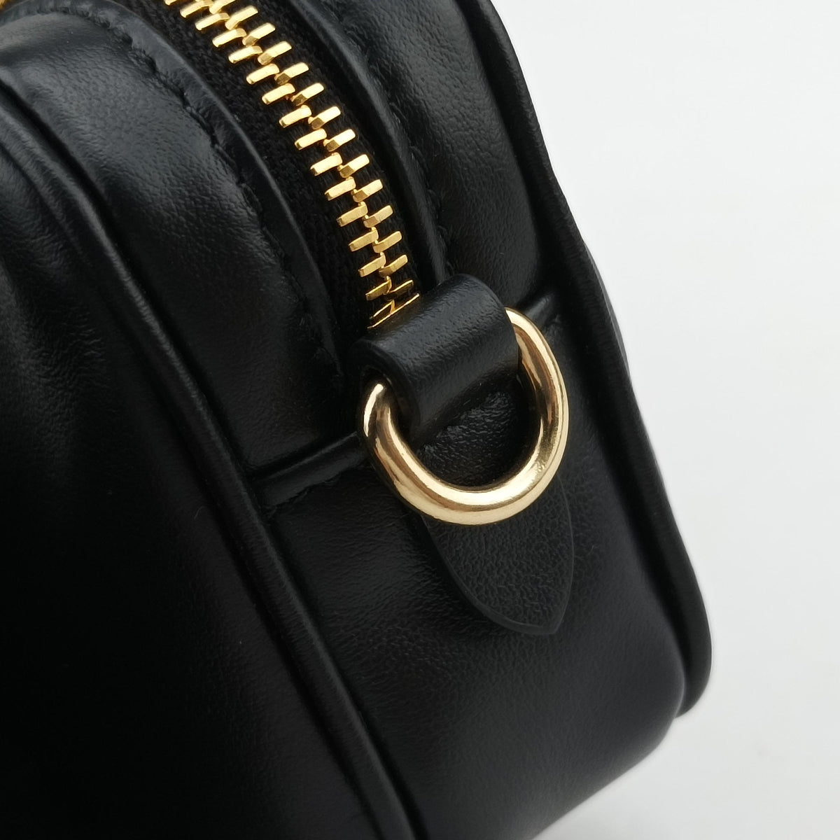 Vintage Miu Miu Logo belt Black leather  bum bag/waist bag | stylenewstar