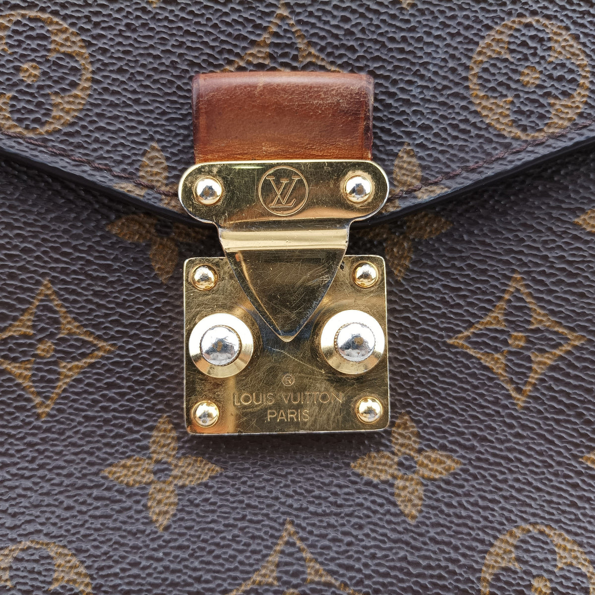 Pre-owned Louis Vuitton Pochette Metis MM Brown Monogram canvas M44875 shoulderbag | stylenewstar