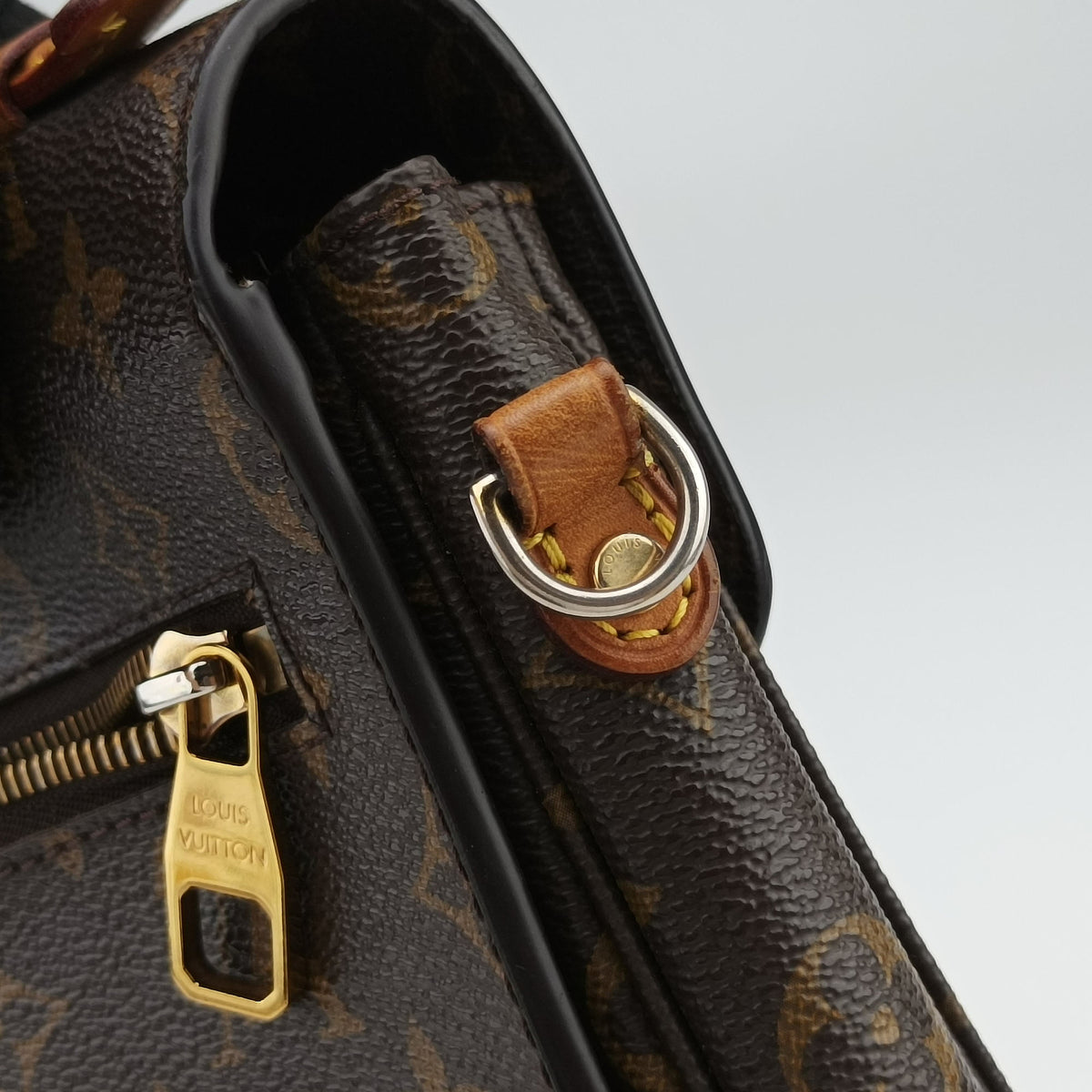 Pre-owned Louis Vuitton Pochette Metis MM Brown Monogram canvas M44875 shoulderbag | stylenewstar