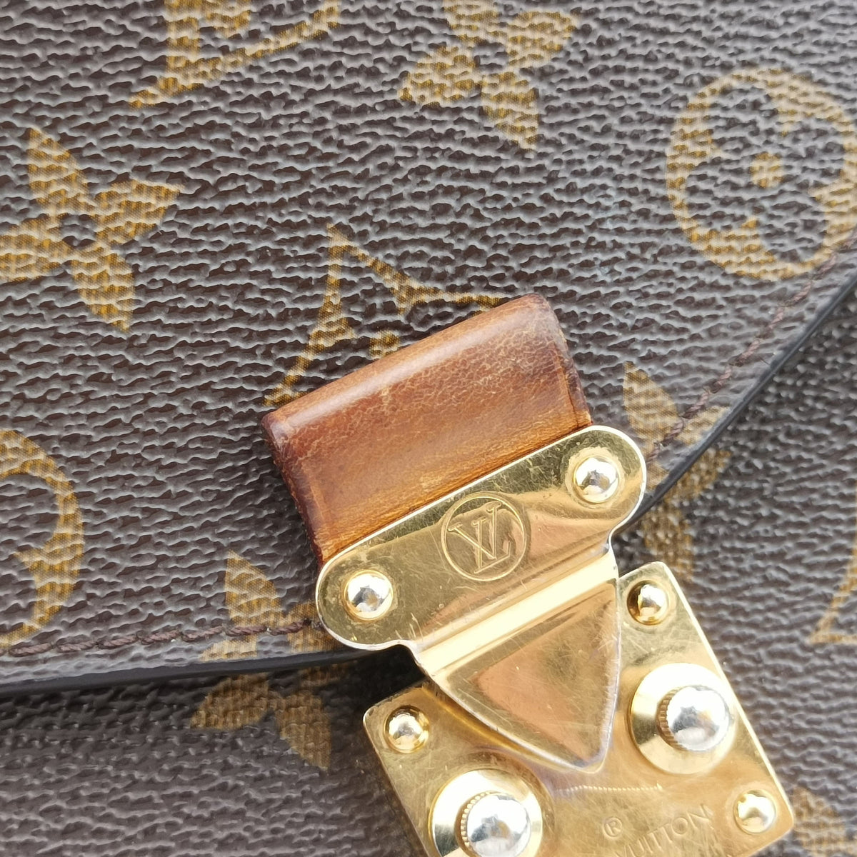 Pre-owned Louis Vuitton Pochette Metis MM Brown Monogram canvas M44875 shoulderbag | stylenewstar