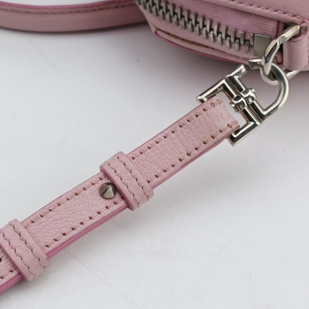 Pre-owned Givenchy Antigona Pink Leather  shoulderbag | stylenewstar