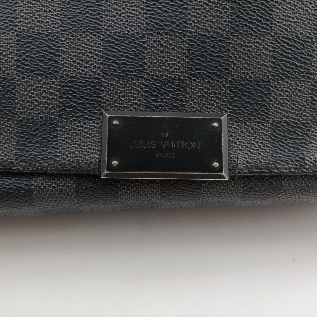Vintage Louis Vuitton District MM Noir Damier GRAPHITE N41272 shoulderbag | stylenewstar
