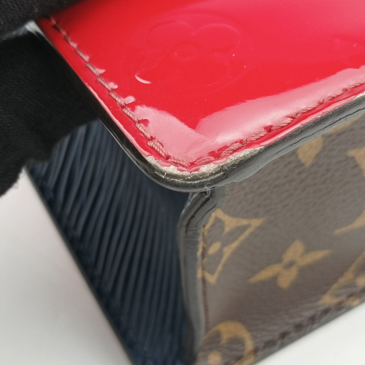 Pre-owned Louis Vuitton Spring street PM Scarlet Red Vernis×Epi×Monogram Canvas M90505 shoulderbag | stylenewstar