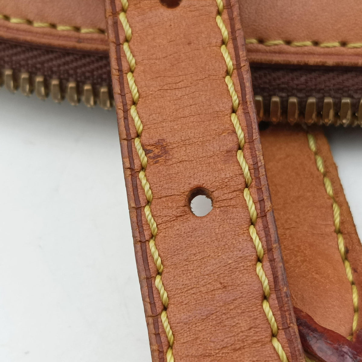 Pre-owned Louis Vuitton TIVOLI GM Brown Monogram Canvas M40144 handbag | stylenewstar