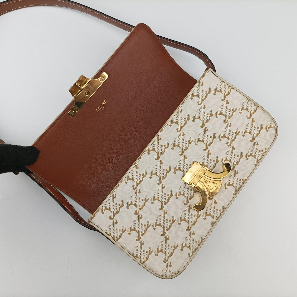 Pre-owned Celine Claude Triomphe White PVC coated canvas  shoulderbag | stylenewstar