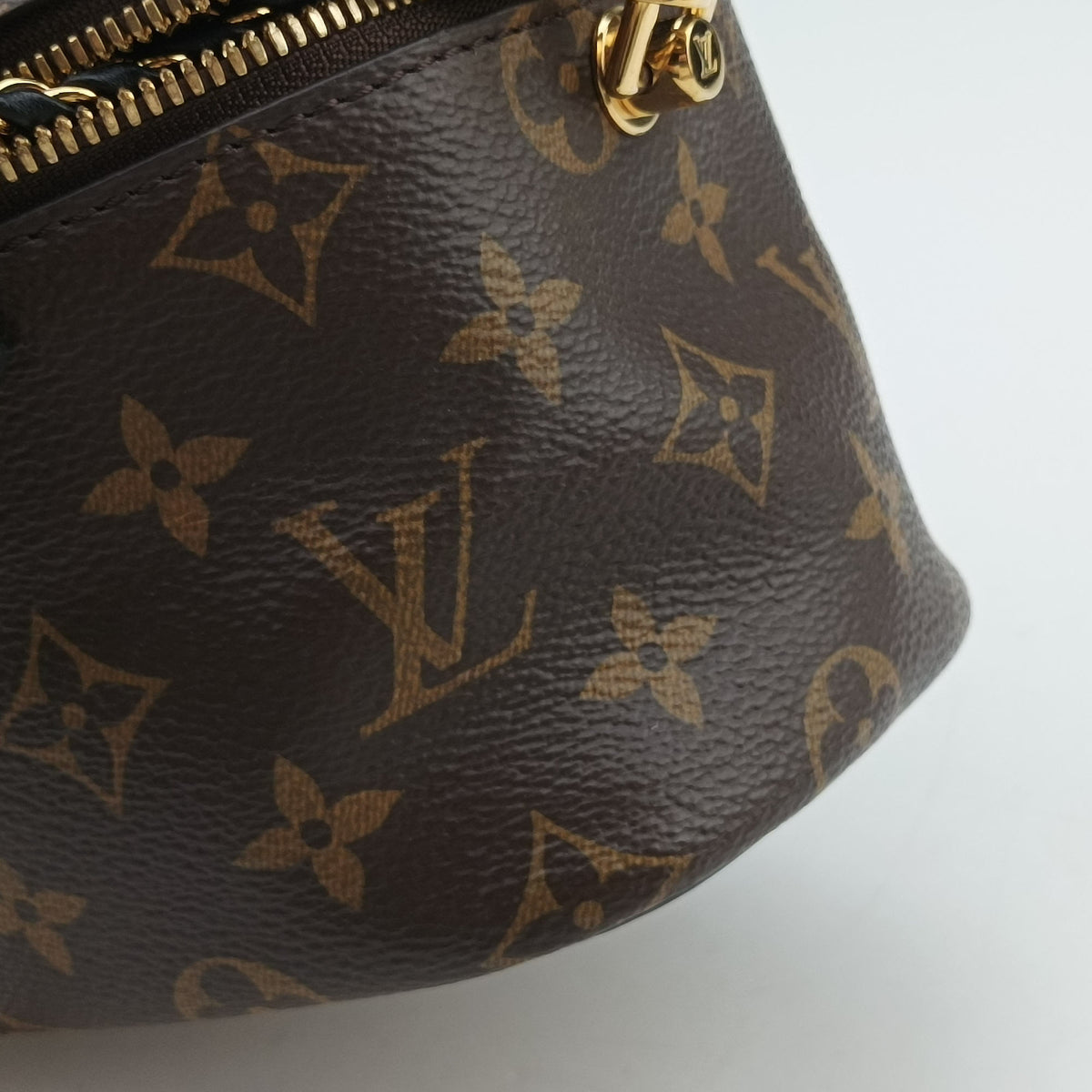 Pre-owned Louis Vuitton Vanity NV PM brown Monogram Canvas M45165 shoulderbag | stylenewstar