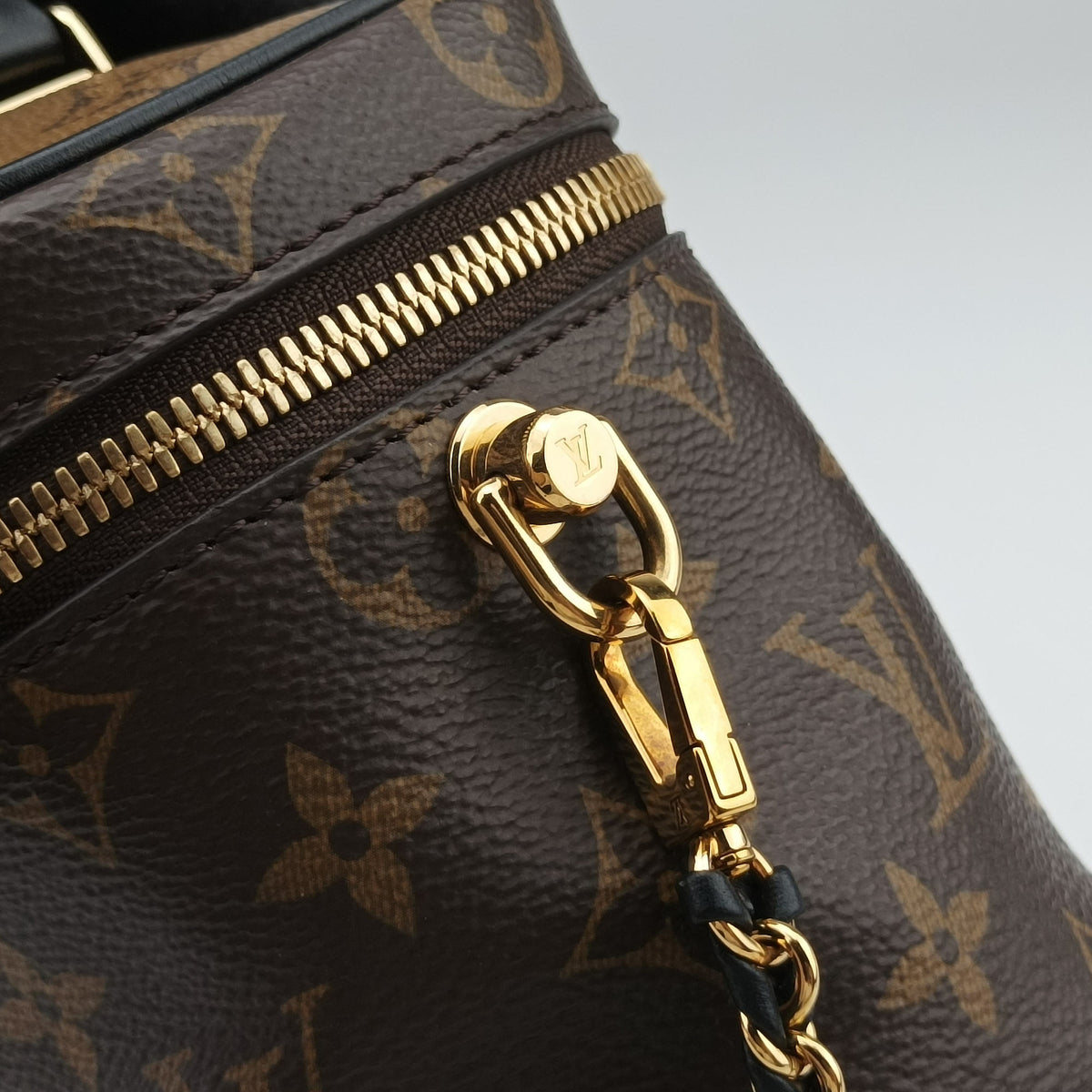 Pre-owned Louis Vuitton Vanity NV PM brown Monogram Canvas M45165 shoulderbag | stylenewstar