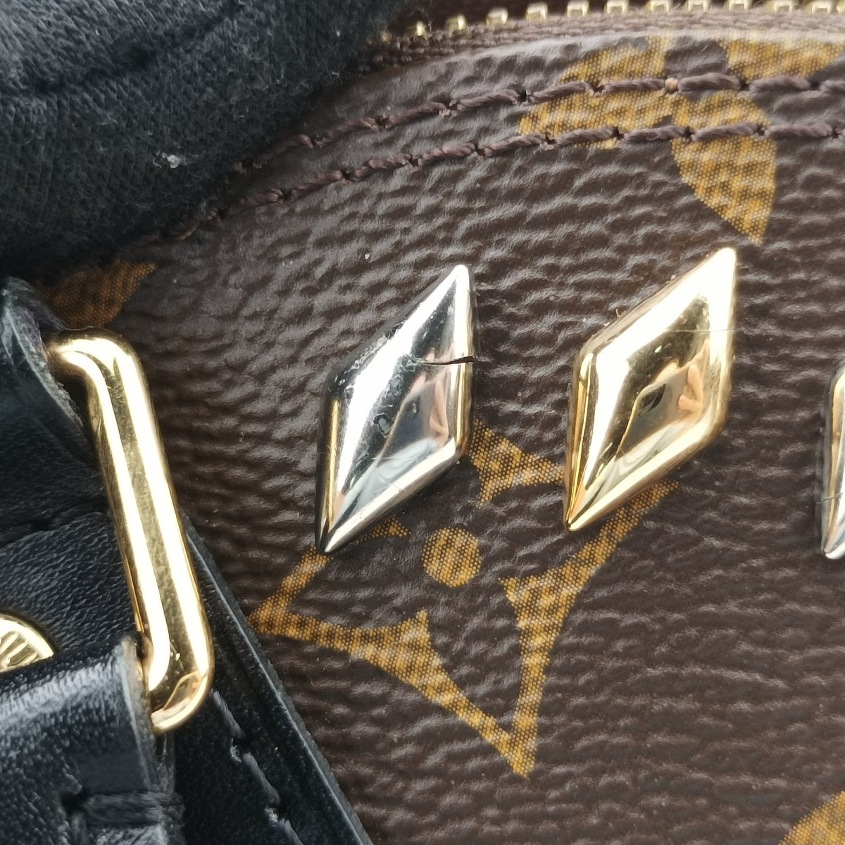 Pre-owned Louis Vuitton Alma PM Brown Monogram Canvas M41579 handbag | stylenewstar