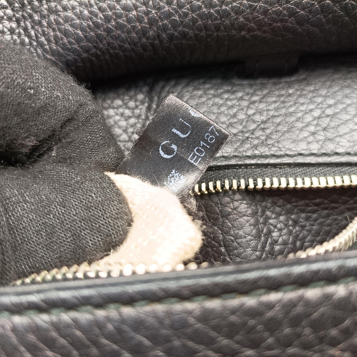 Pre-owned Gucci Bamboo Daily Black Leather 392013 shoulderbag | stylenewstar