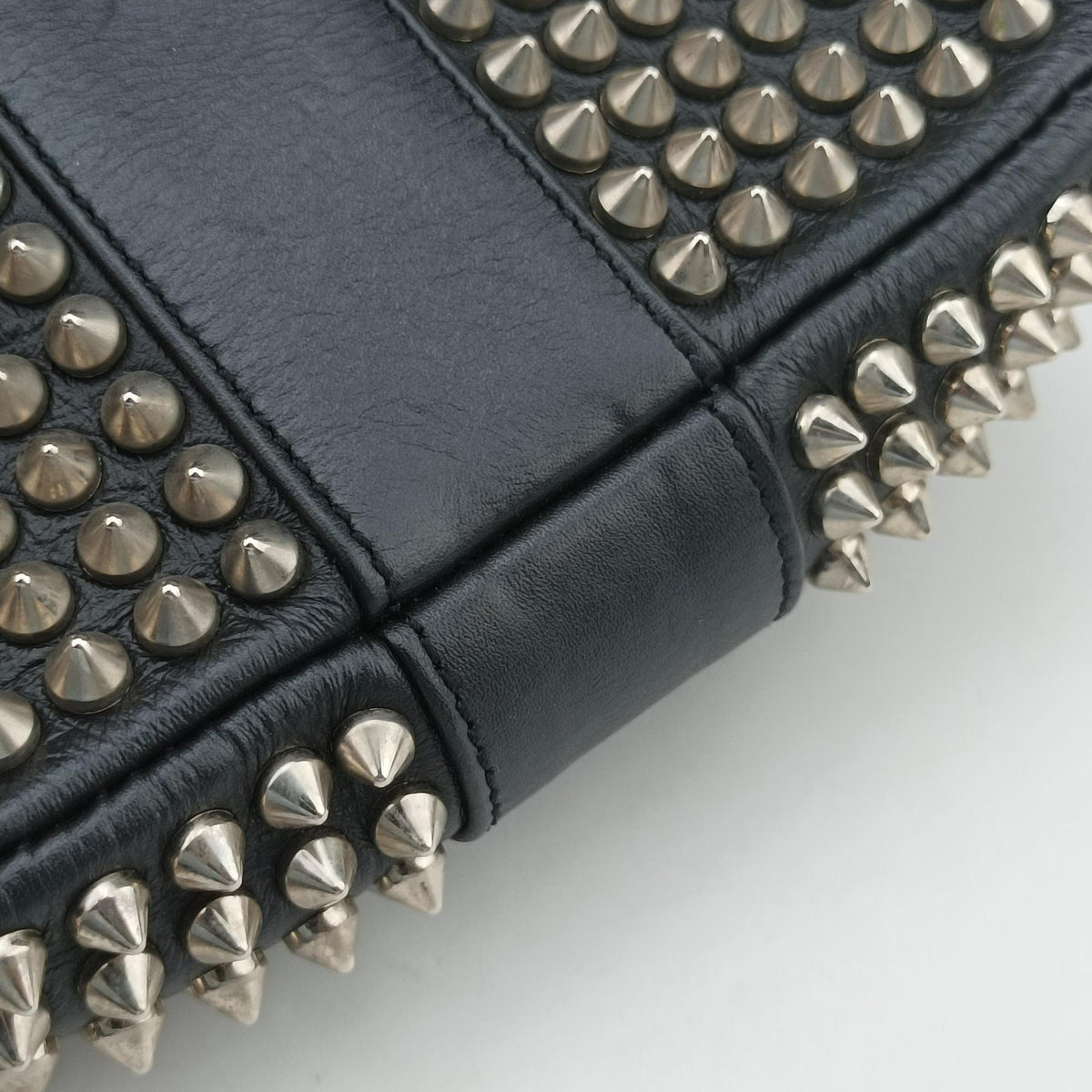 Vintage Christian Louboutin Sweet Charity Scarabe Spike Black Leather  shoulderbag | stylenewstar