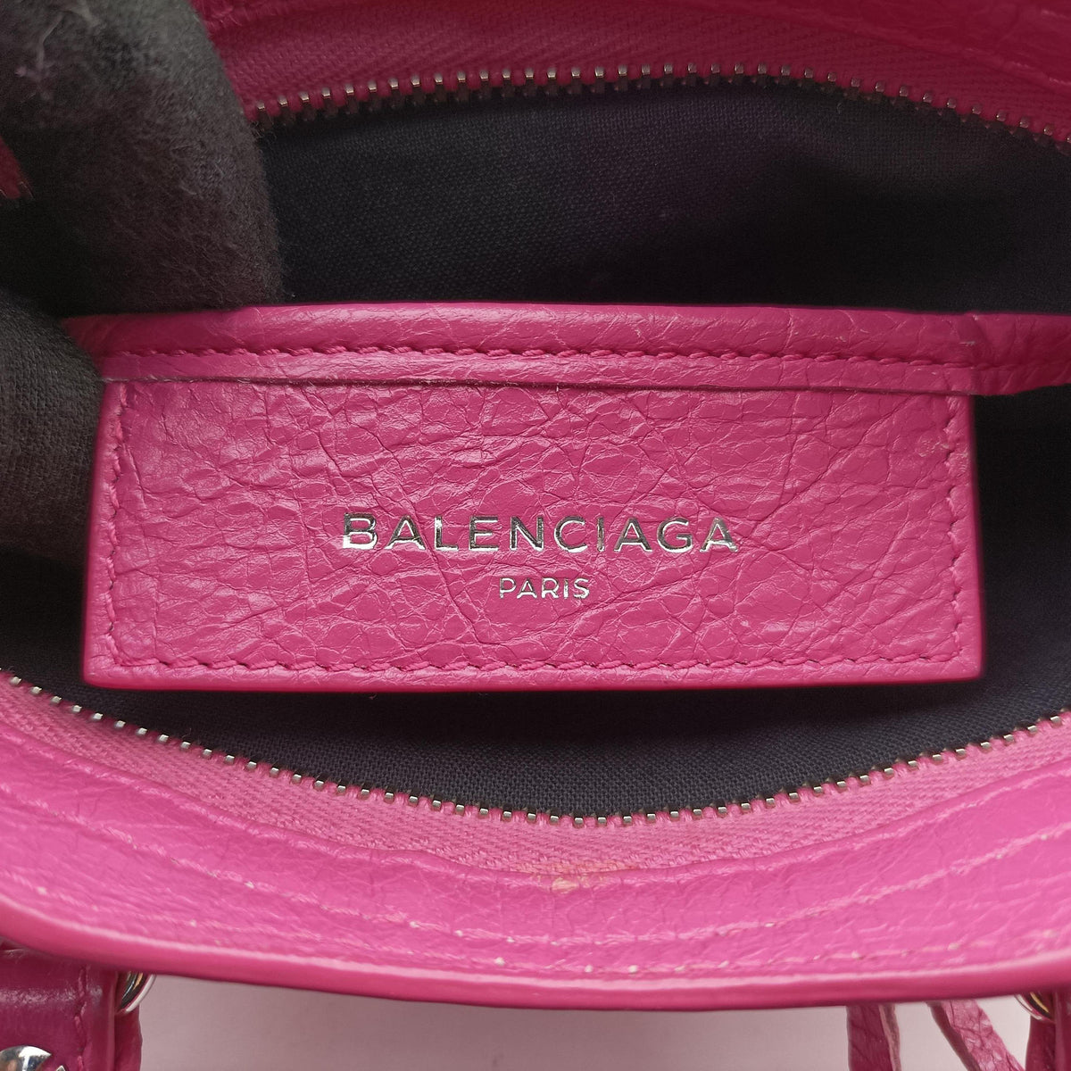 Pre-owned Balenciaga Classic City Nano Pink lambskin  shoulderbag | stylenewstar
