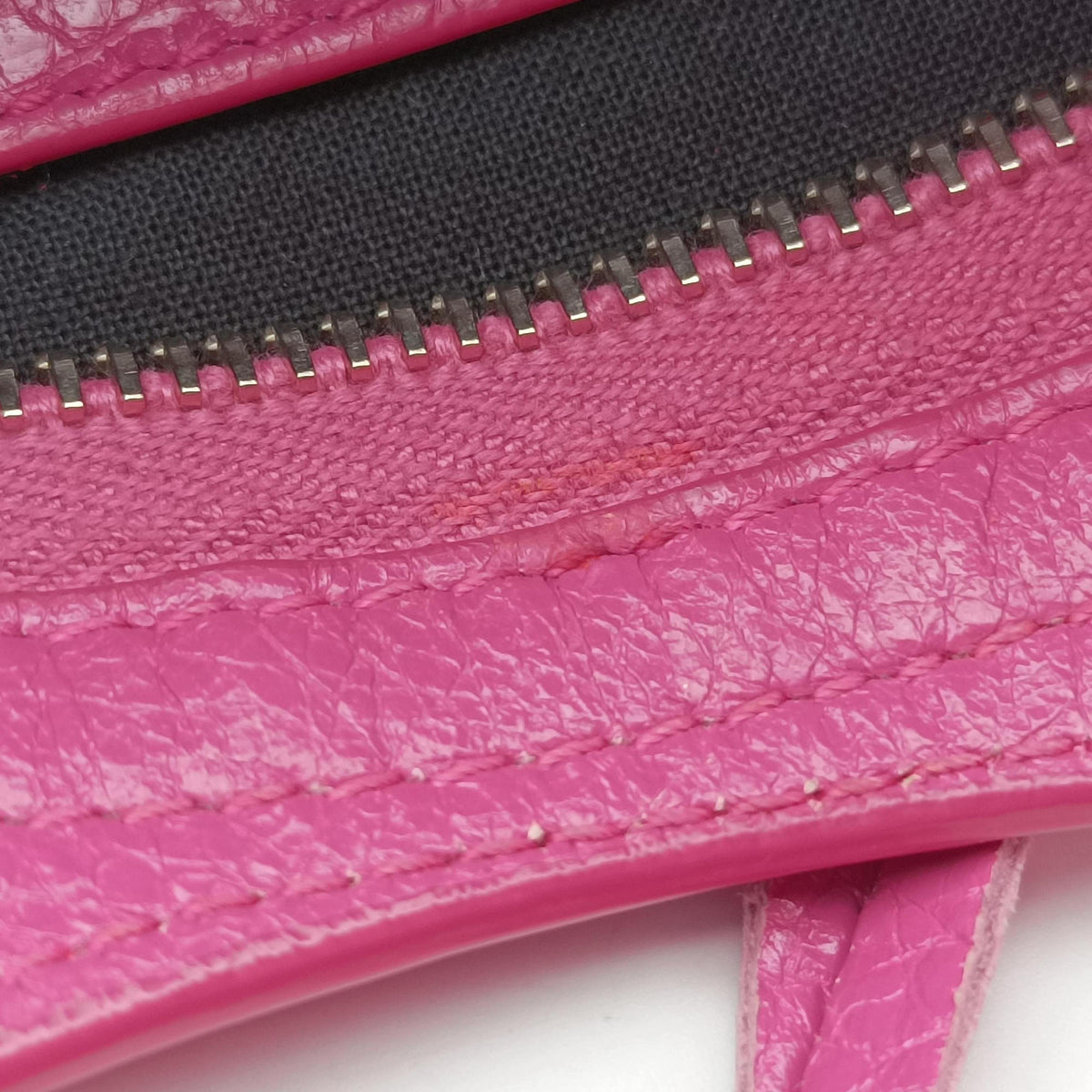 Pre-owned Balenciaga Classic City Nano Pink lambskin  shoulderbag | stylenewstar