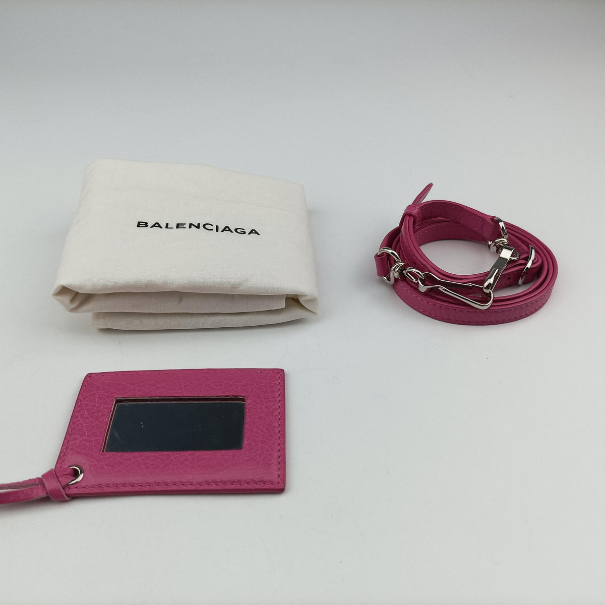 Pre-owned Balenciaga Classic City Nano Pink lambskin  shoulderbag | stylenewstar