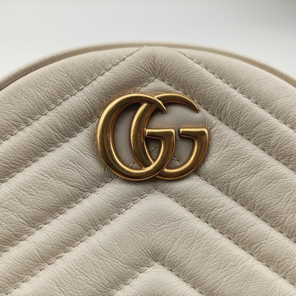 Secondhand Gucci GG Marmont White Leather 550154 shoulderbag | stylenewstar