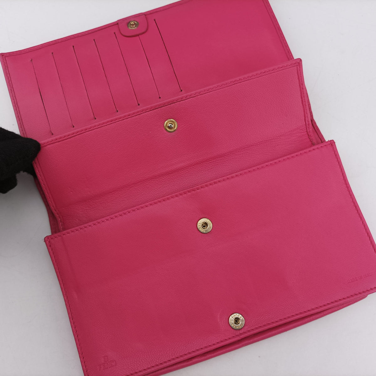 Pre-owned Fendi Embossed Logo Pink lambskin 8M0219 shoulderbag | stylenewstar