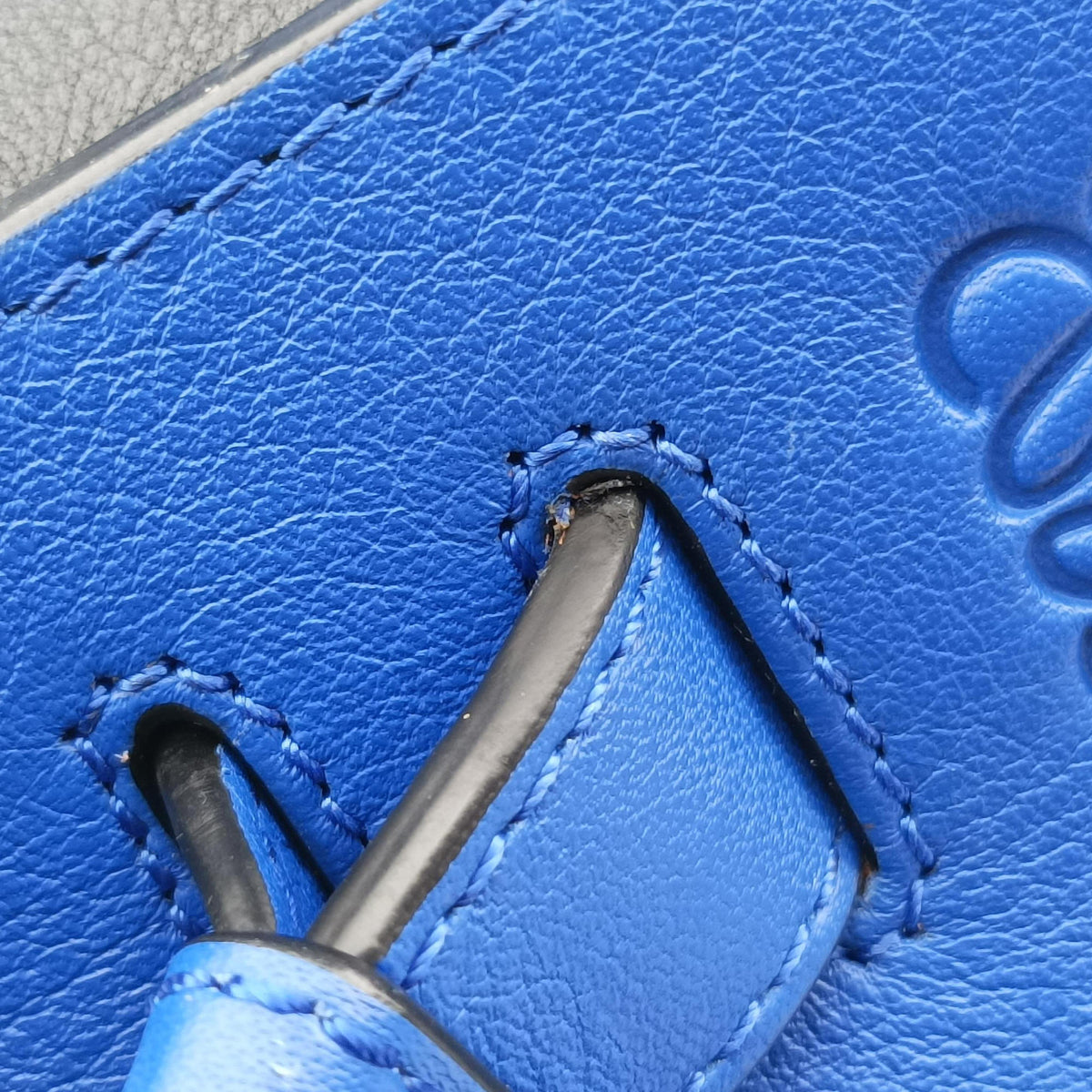 Pre-owned Loewe Hammock Black×blue Leather  shoulderbag | stylenewstar
