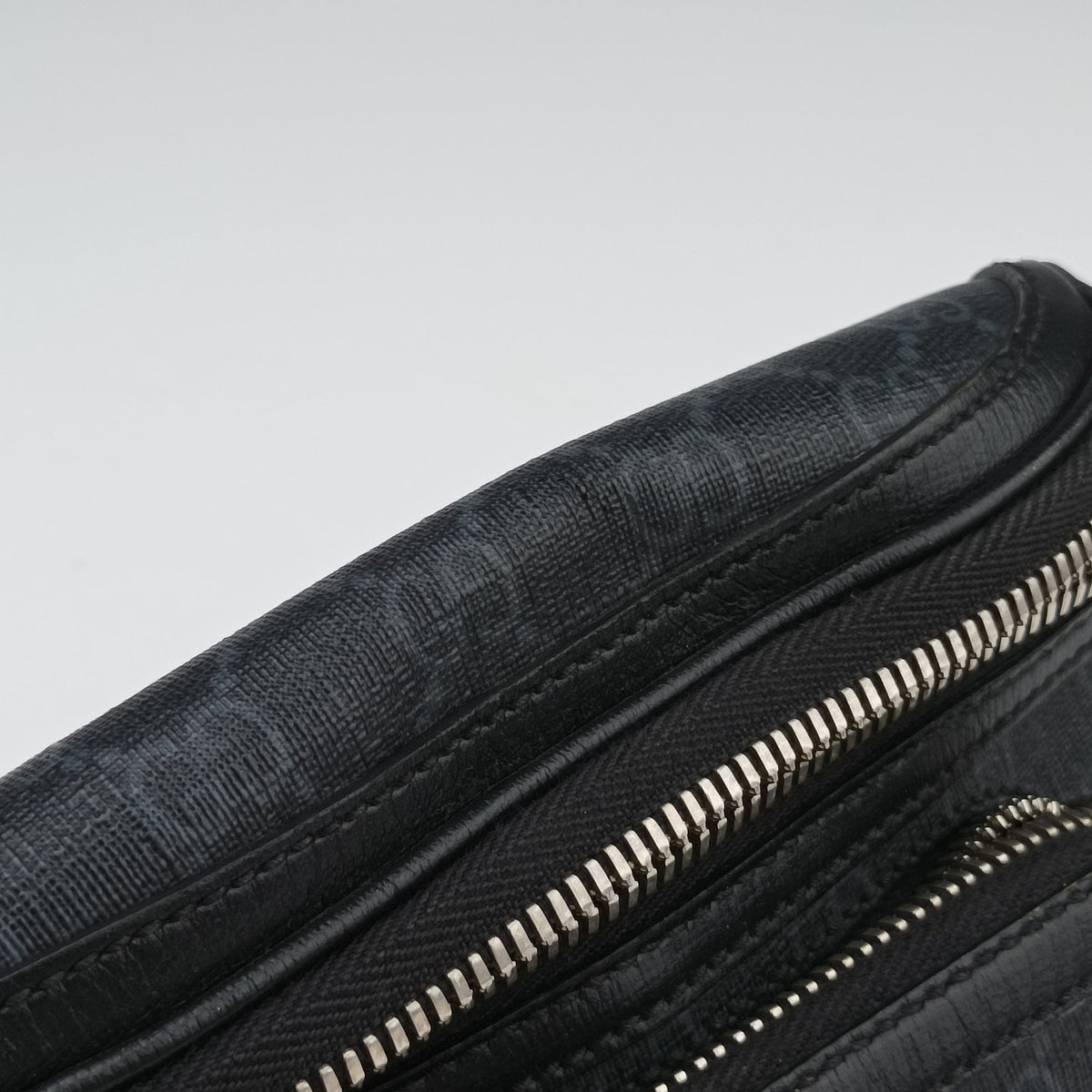 Vintage Gucci GG Supreme Retro Black PVC coated canvas 682933 bum bag/waist bag | stylenewstar