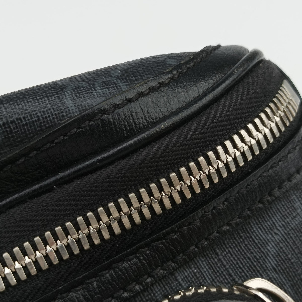 Vintage Gucci GG Supreme Retro Black PVC coated canvas 682933 bum bag/waist bag | stylenewstar