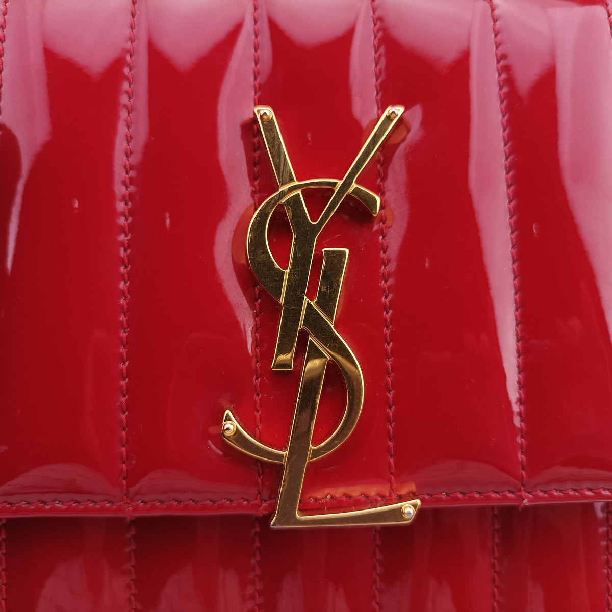Pre-owned Yves Saint Laurent VICKY Red Patent Leather 538439 shoulderbag | stylenewstar