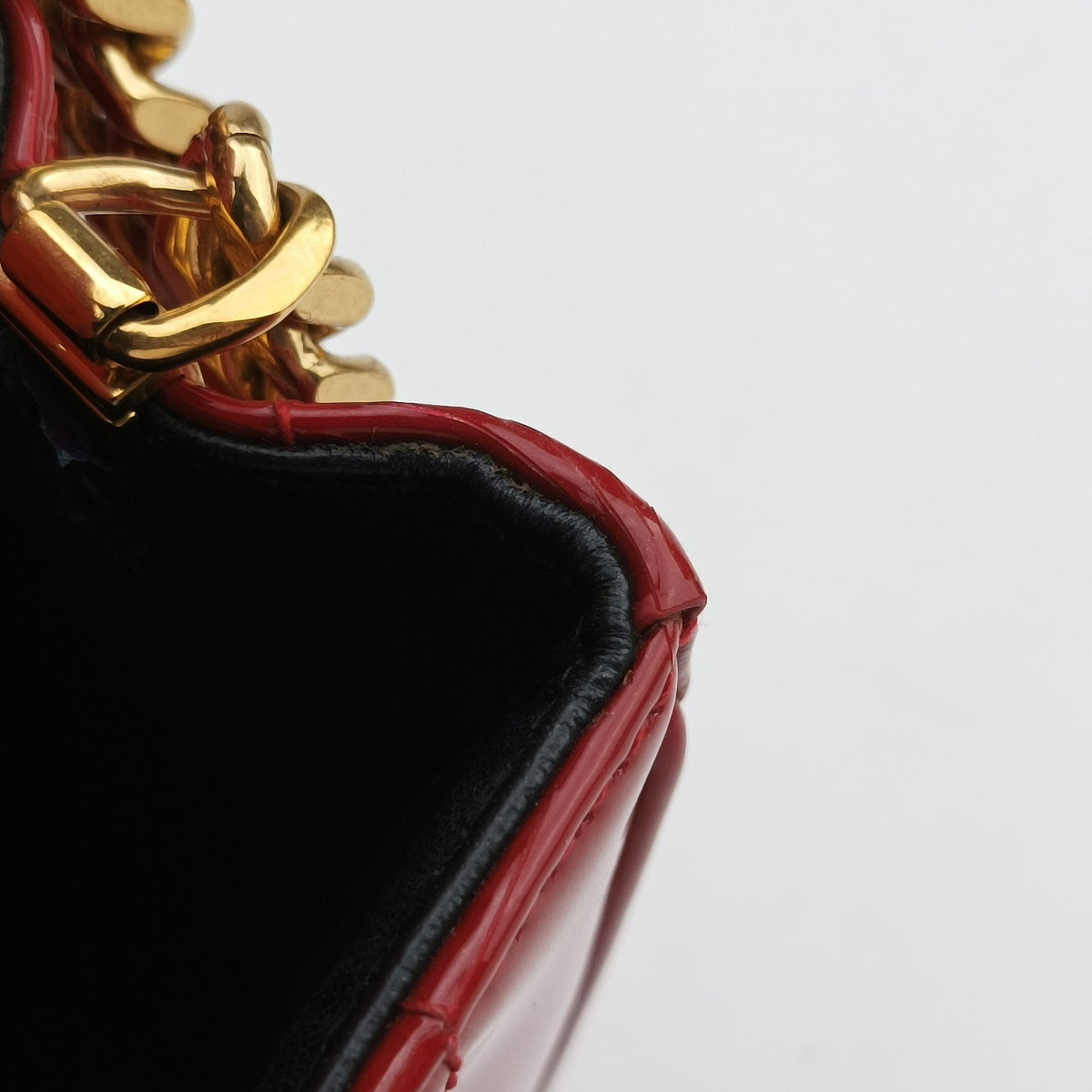 Pre-owned Yves Saint Laurent VICKY Red Patent Leather 538439 shoulderbag | stylenewstar