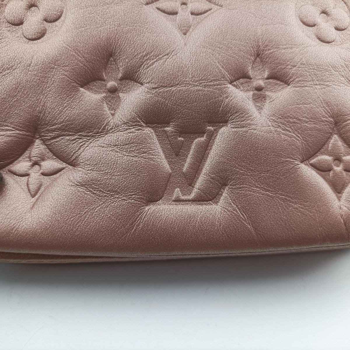 Pre-owned Louis Vuitton COUSSIN ROSE BALLERIN lambskin M21765 shoulderbag | stylenewstar