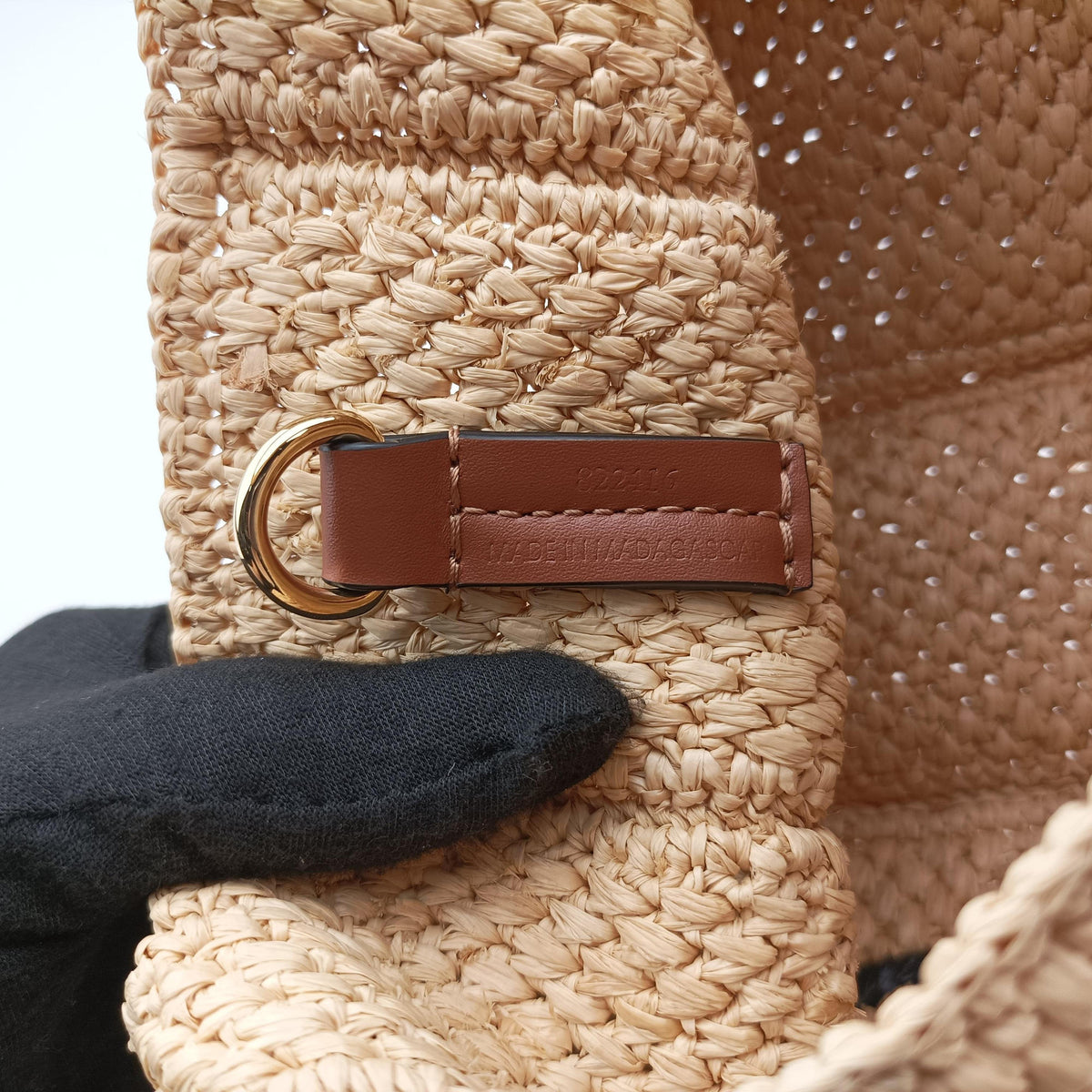 Pre-owned Loewe Font Tote Mini Beige Raffia A685V46X01 handbag | stylenewstar