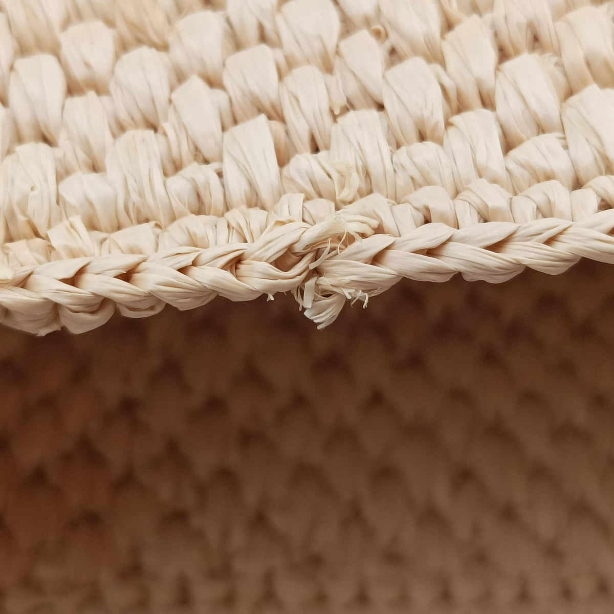 Pre-owned Loewe Font Tote Mini Beige Raffia A685V46X01 handbag | stylenewstar