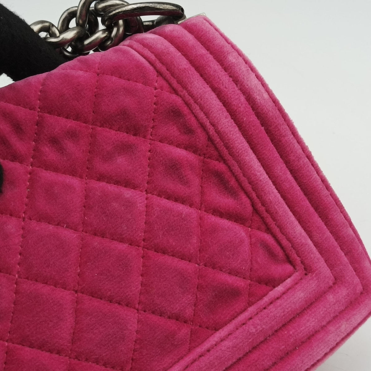 Pre-owned Chanel BOY CHANEL Rose velour A67416 shoulderbag | stylenewstar