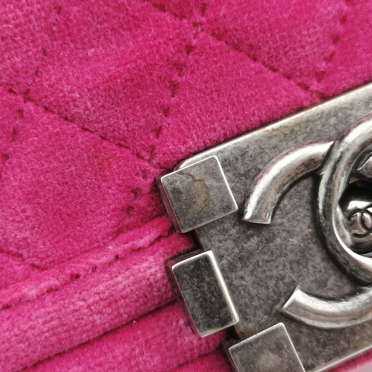 Pre-owned Chanel BOY CHANEL Rose velour A67416 shoulderbag | stylenewstar