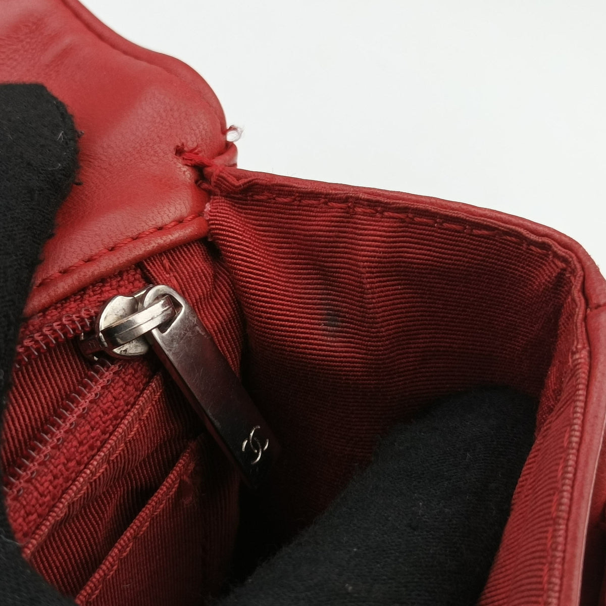 Pre-owned Chanel Chevron Jersey Trim Leo Lion Red Leather A49312 shoulderbag | stylenewstar