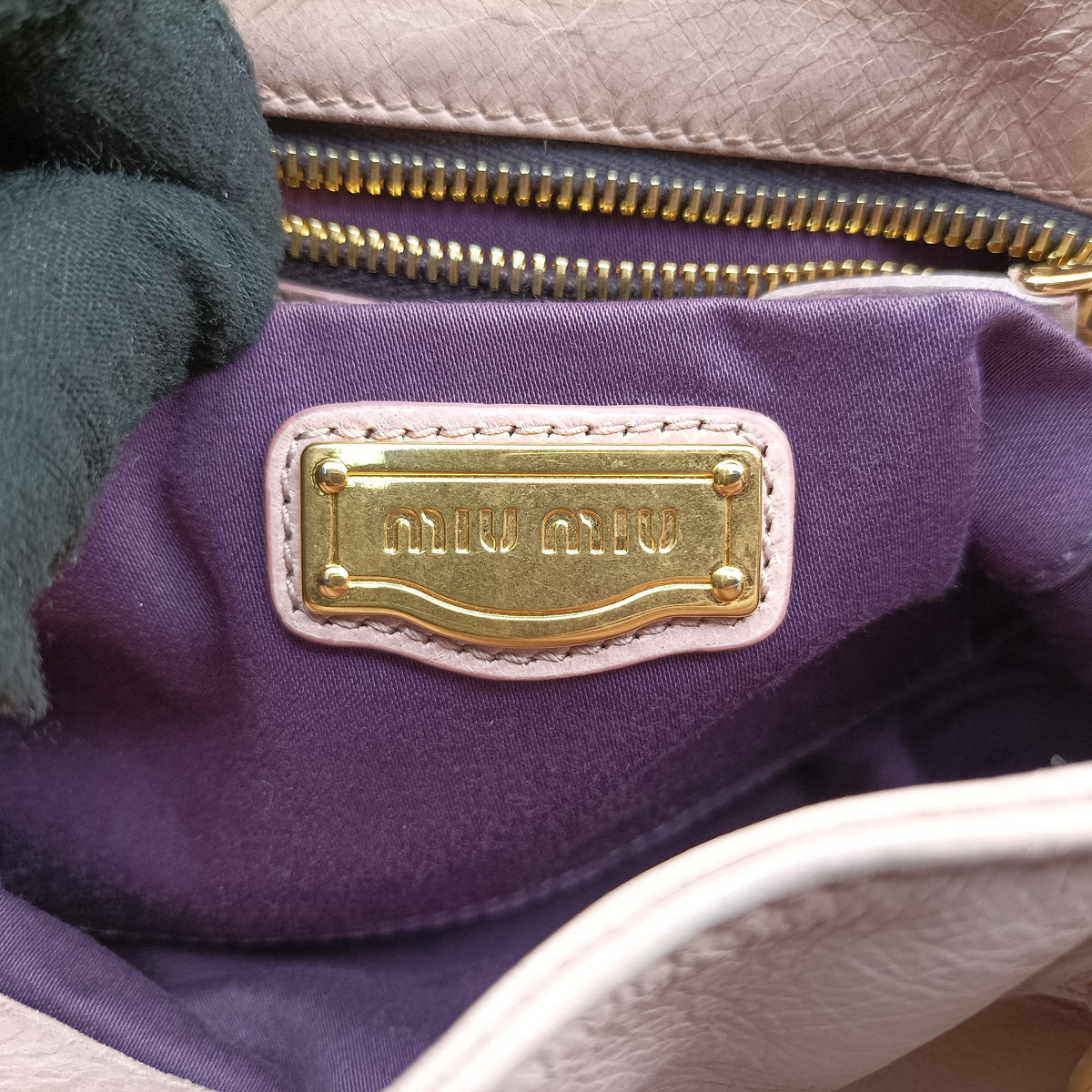 Pre-owned Miu Miu VITELLO LUX Pink Leather  shoulderbag | stylenewstar