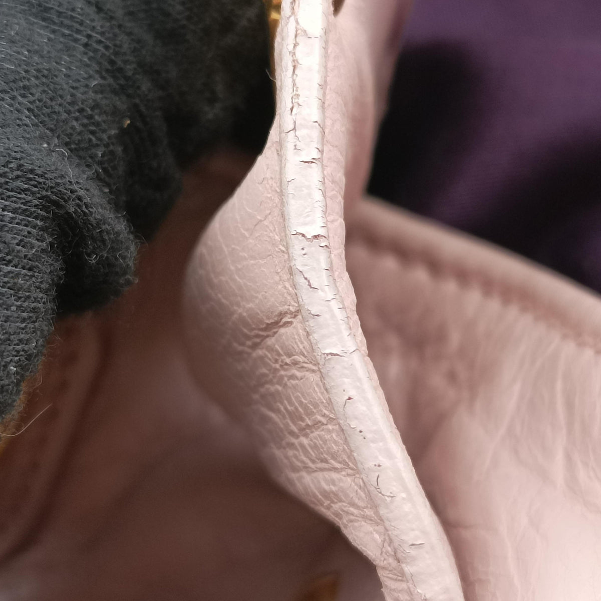 Pre-owned Miu Miu VITELLO LUX Pink Leather  shoulderbag | stylenewstar