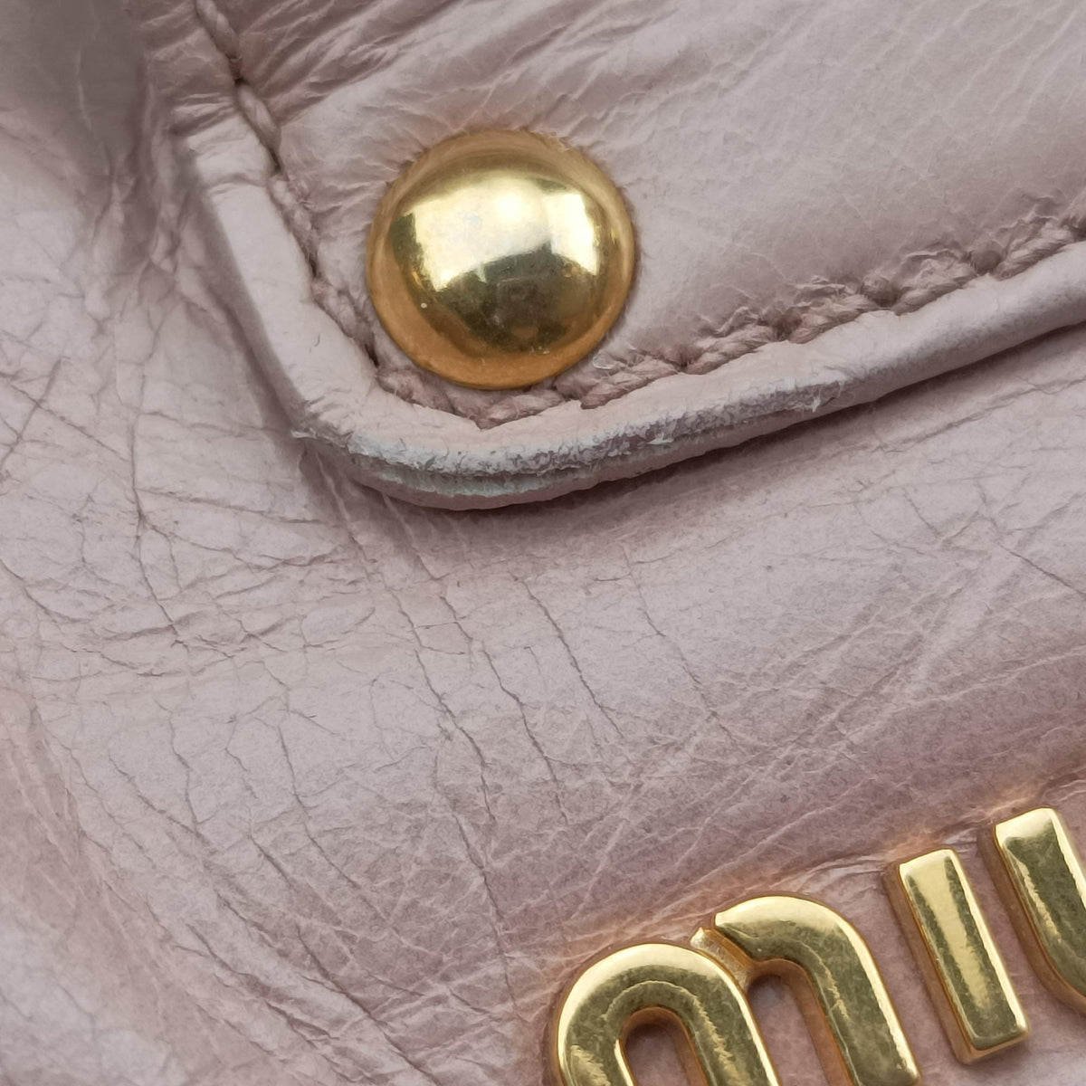 Pre-owned Miu Miu VITELLO LUX Pink Leather  shoulderbag | stylenewstar