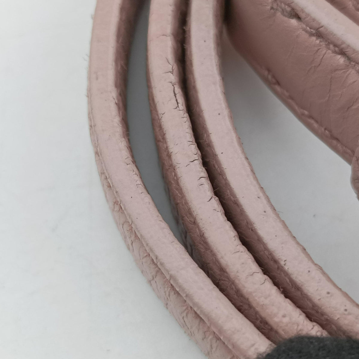 Pre-owned Miu Miu VITELLO LUX Pink Leather  shoulderbag | stylenewstar