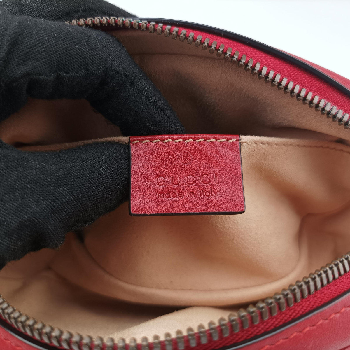 Secondhand Gucci GG Marmont Red Leather 476434 bum bag/waist bag | stylenewstar