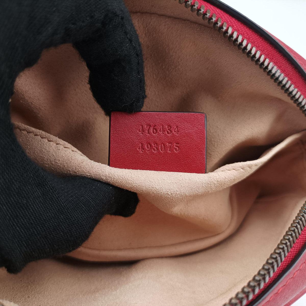 Secondhand Gucci GG Marmont Red Leather 476434 bum bag/waist bag | stylenewstar