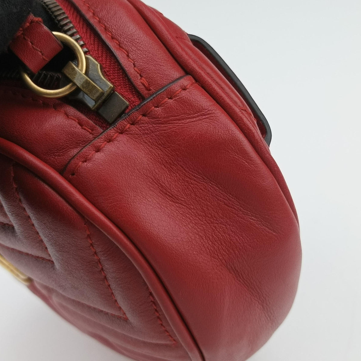 Secondhand Gucci GG Marmont Red Leather 476434 bum bag/waist bag | stylenewstar