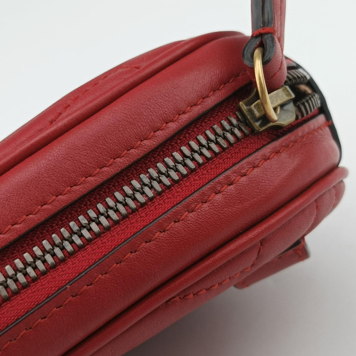 Secondhand Gucci GG Marmont Red Leather 476434 bum bag/waist bag | stylenewstar