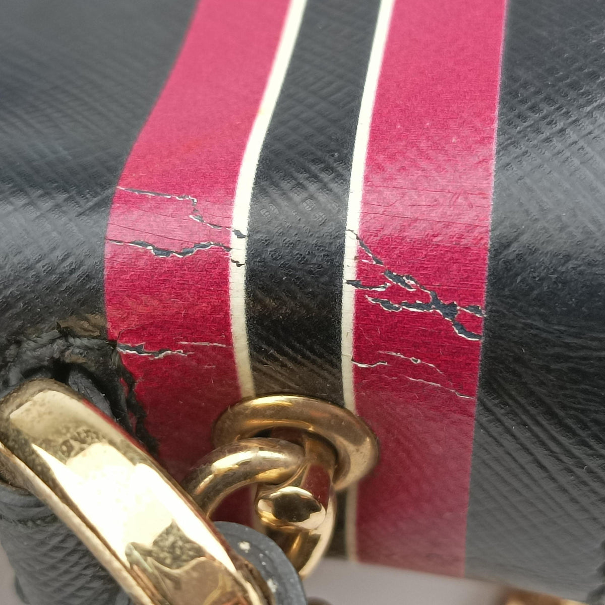 Vintage Ferragamo Vara Black x Pink Leather  shoulderbag | stylenewstar
