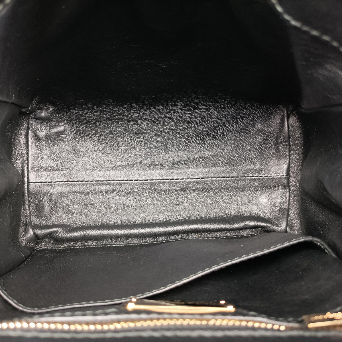 Vintage Ferragamo Vara Black x Pink Leather  shoulderbag | stylenewstar