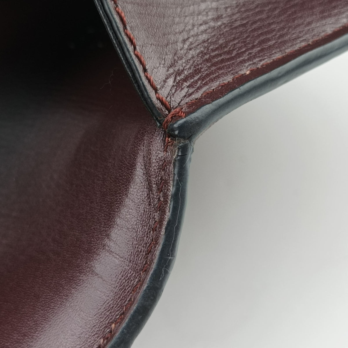 Pre-owned Loewe Barcelona Dark Burgundy Leather  shoulderbag | stylenewstar