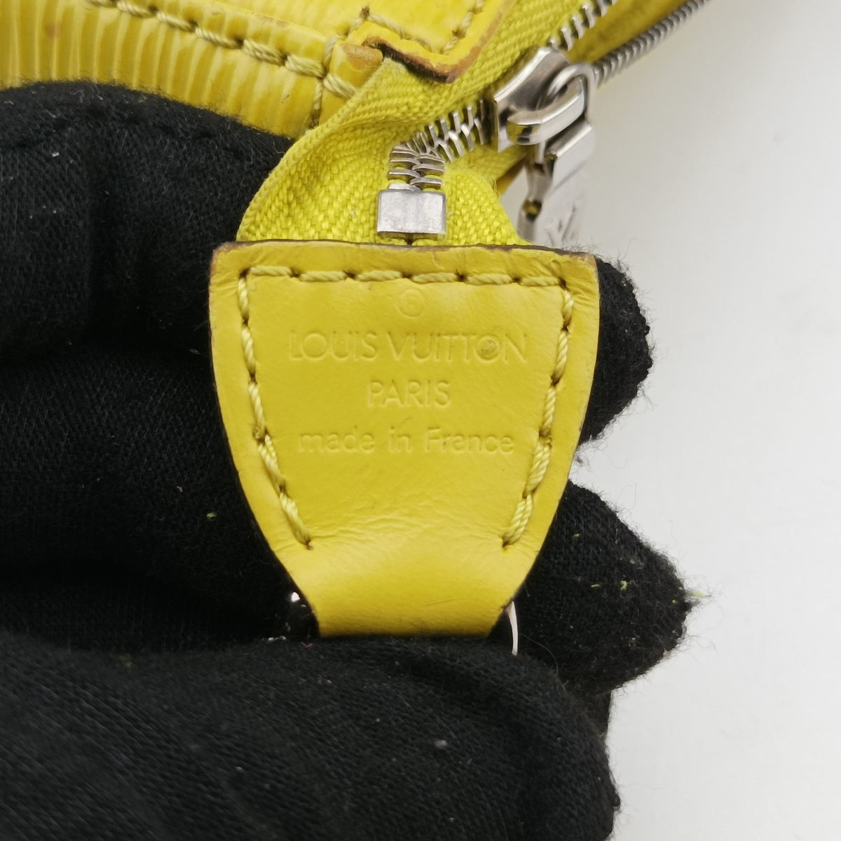 Vintage Louis Vuitton Pochette Accessoires Pistache Epi M40975 handbag | stylenewstar