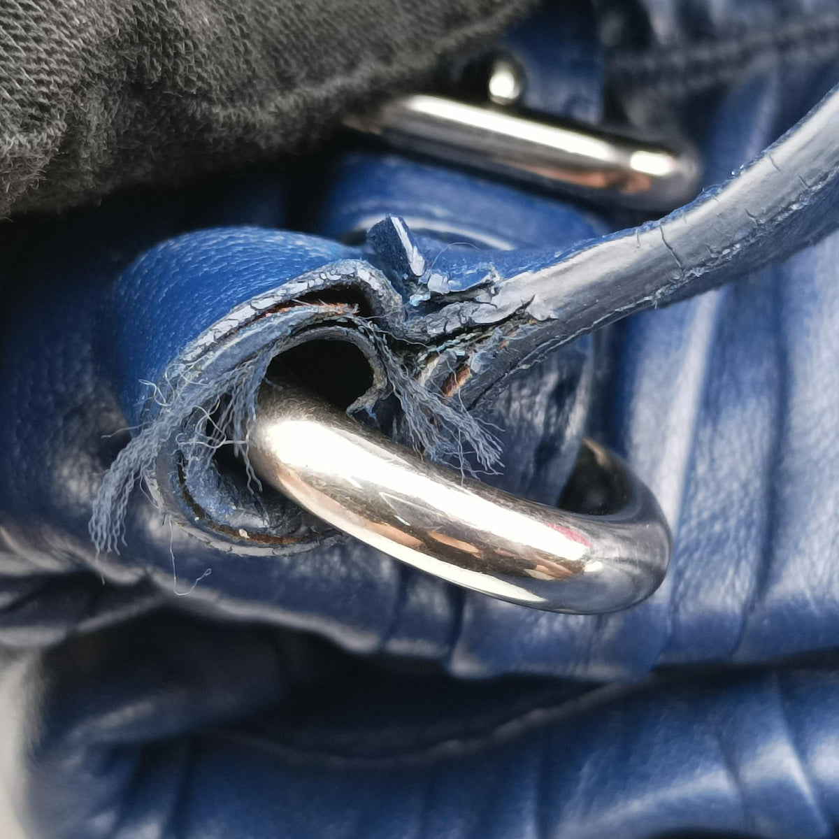 Secondhand Prada Gaufre Blue Lambskin  shoulderbag | stylenewstar