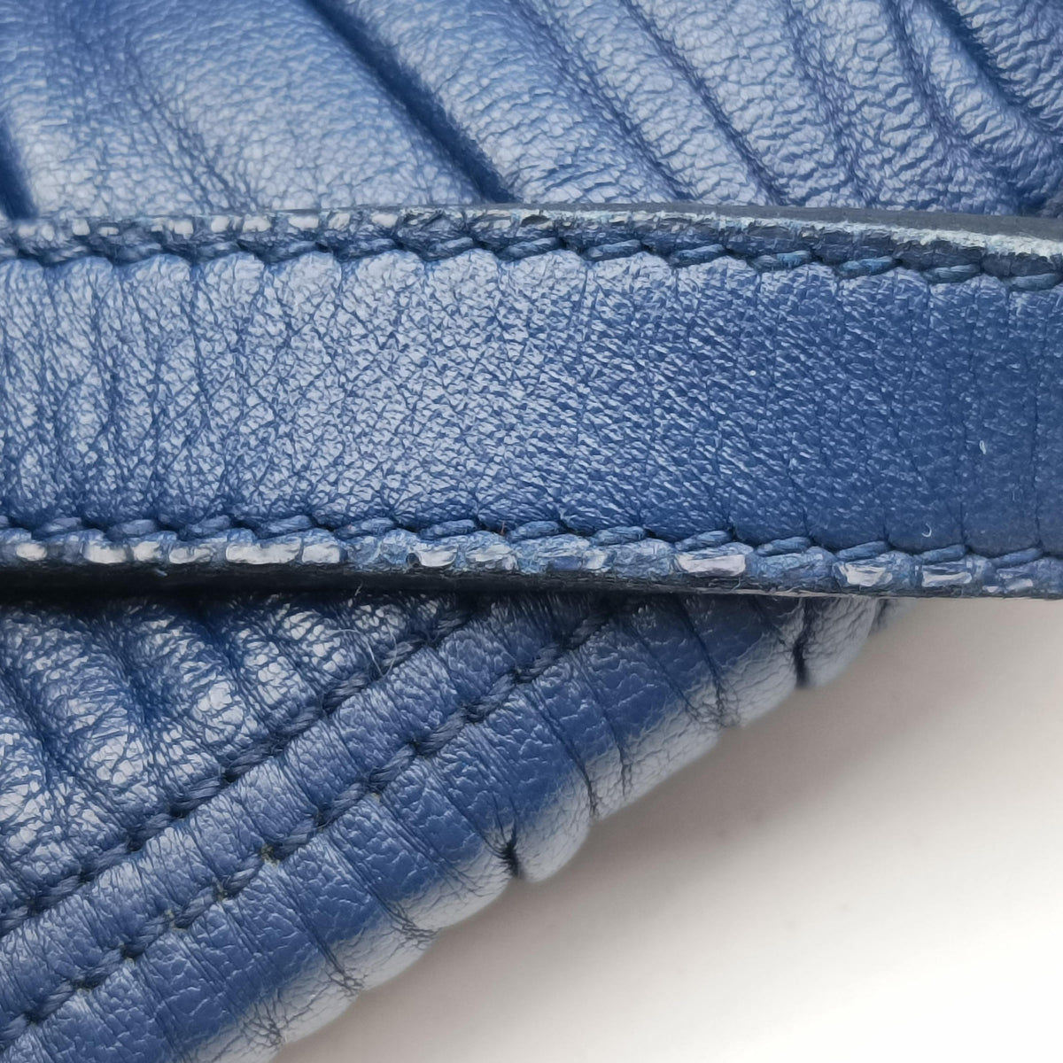 Secondhand Prada Gaufre Blue Lambskin  shoulderbag | stylenewstar