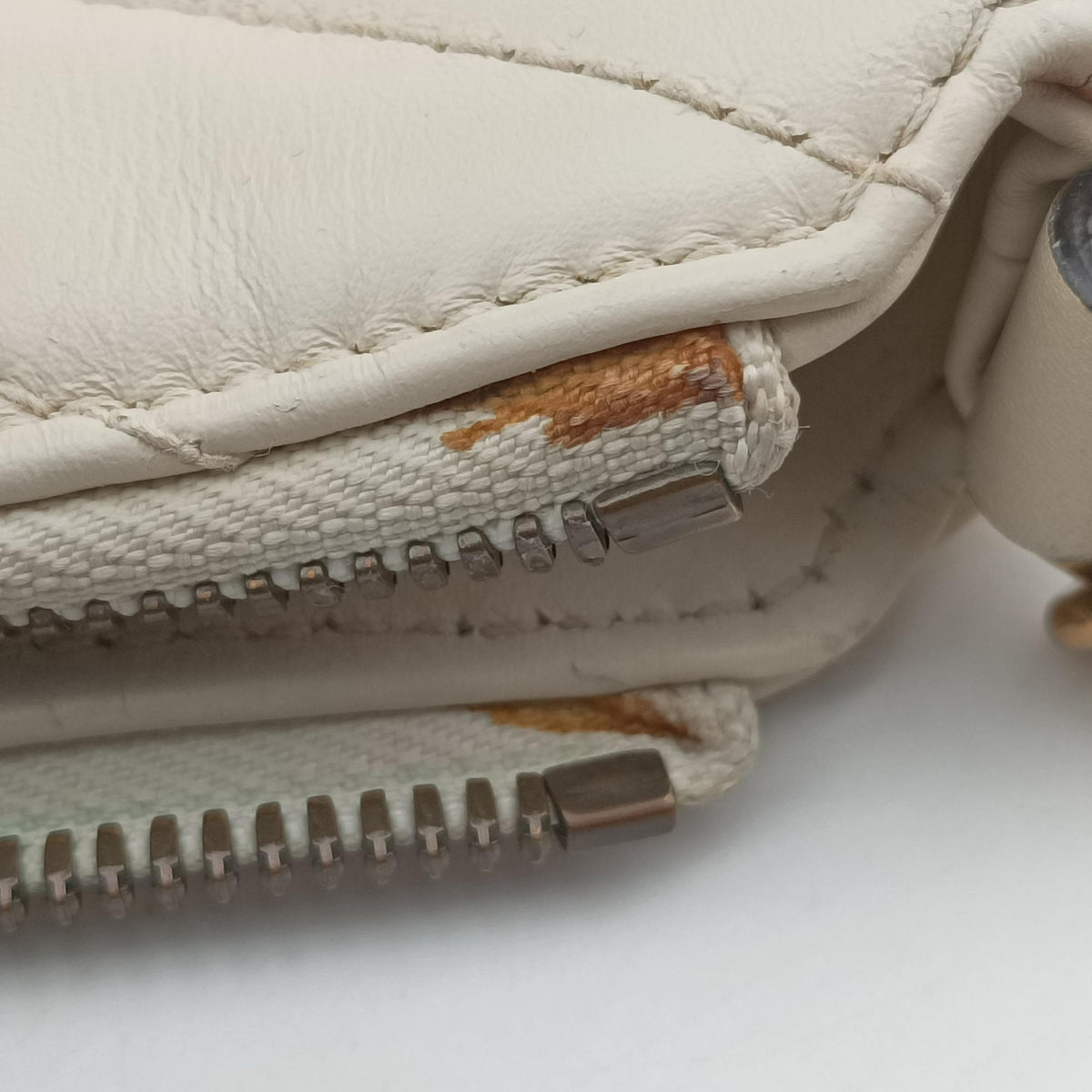 Pre-owned Gucci GG Marmont White Leather 443502 shoulderbag | stylenewstar