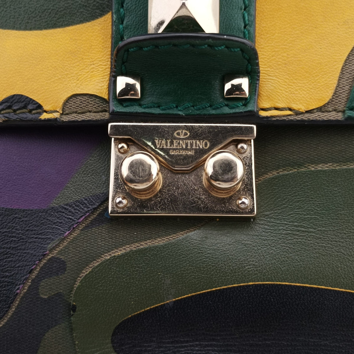 Pre-owned Valentino Rockstud Glam Lock Multicolour canvas× leather  shoulderbag | stylenewstar