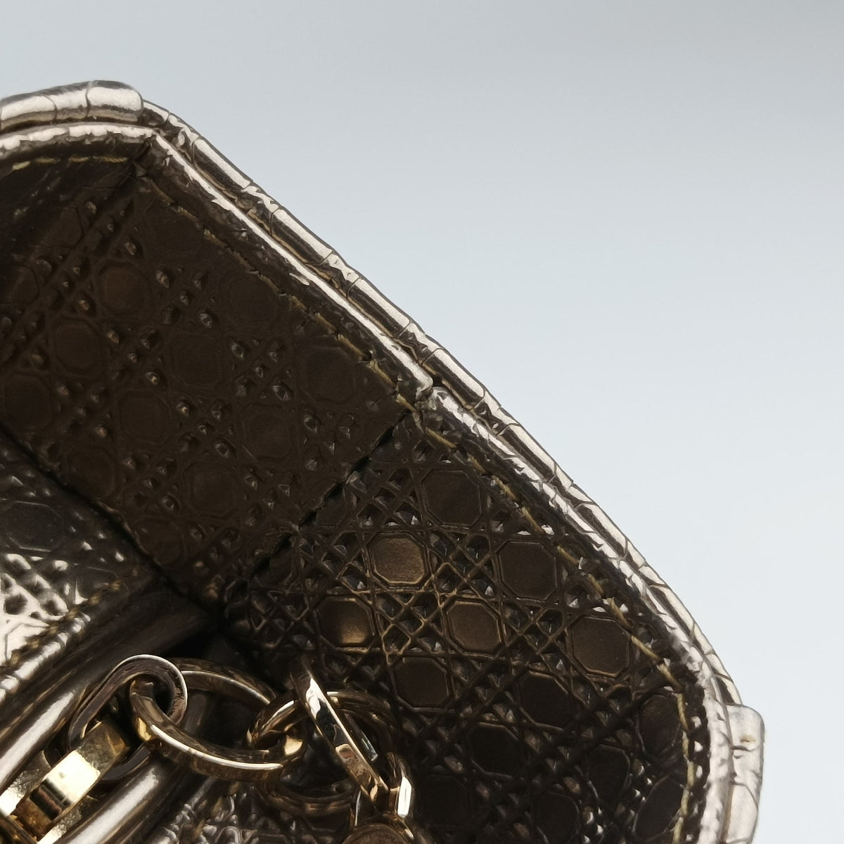 Pre-owned Christian Dior Lady Dior Golden Patent Leather  shoulderbag | stylenewstar