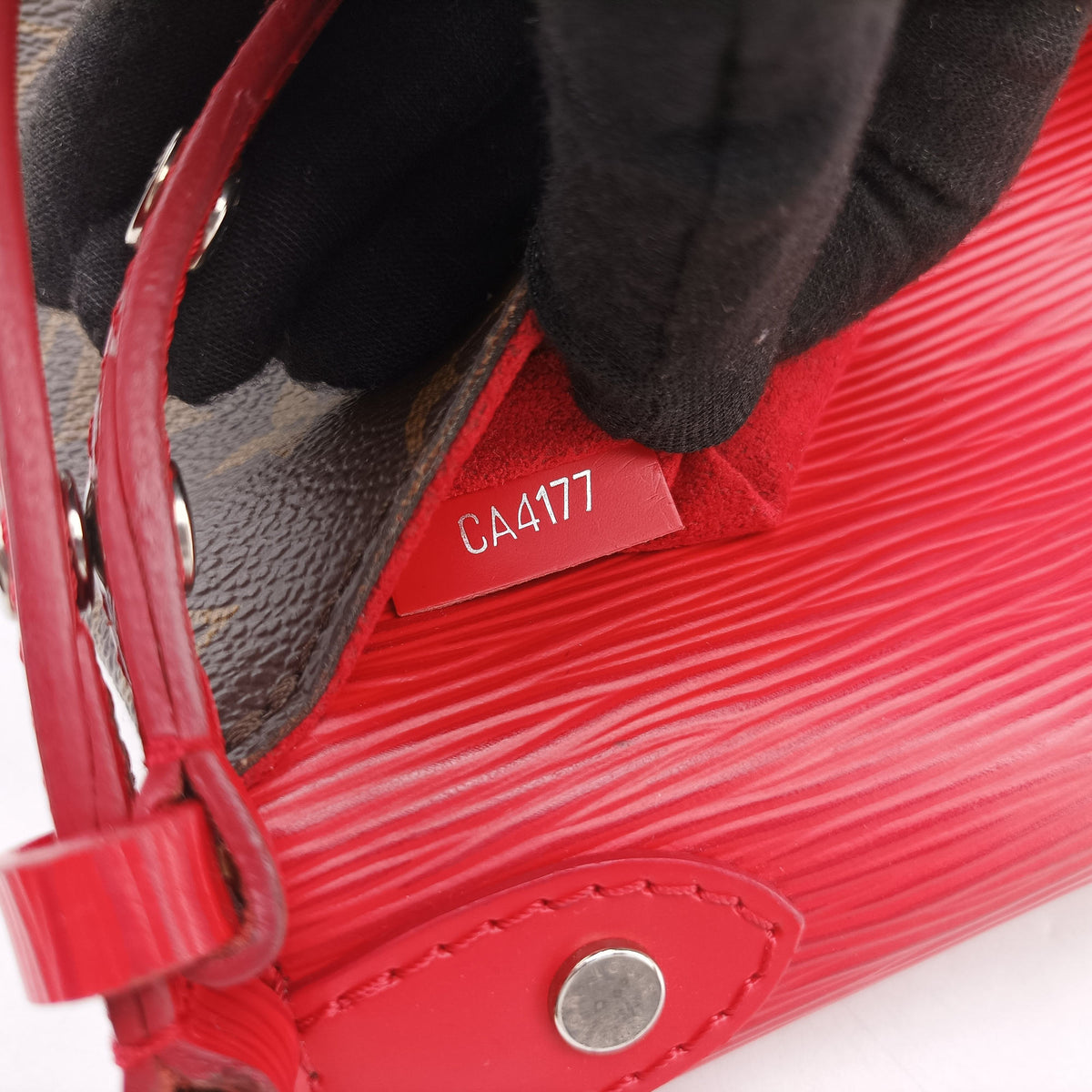 Secondhand Louis Vuitton SAINT MICHEL brown×COQUELICOT Monogram Canvas×calf leather M44031 shoulderbag | stylenewstar