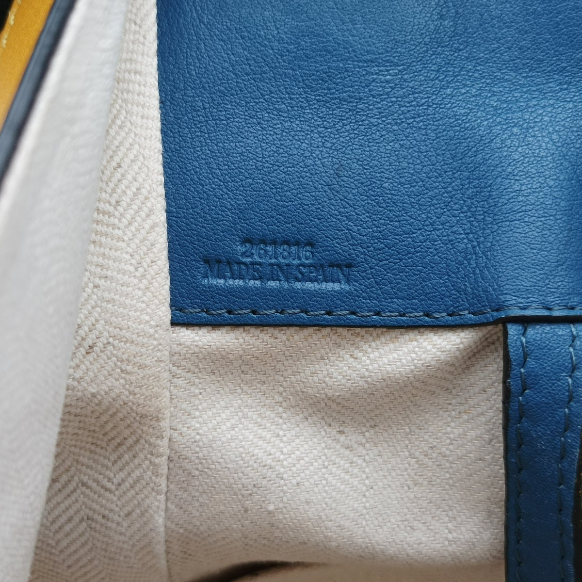 Secondhand Loewe Hammock Yellow Leather  shoulderbag | stylenewstar