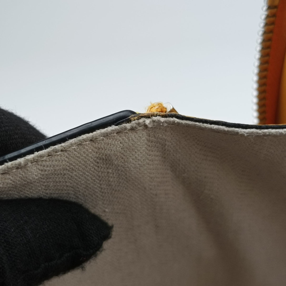 Secondhand Loewe Hammock Yellow Leather  shoulderbag | stylenewstar